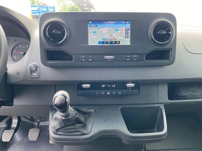 Mercedes-Benz Sprinter 317 L2H2*NEW Carrier xarios 350 -18°C*achteruitrijcamera*navigatie*zetelverwarming*360° camera - Furgoneta frigorifica: foto 5 Mercedes-Benz Sprinter 317 L2H2*NEW Carrier xarios 350 -18°C*achteruitrijcamera*navigatie*zetelverwarming*360° camera - Furgoneta frigorifica: foto 5
