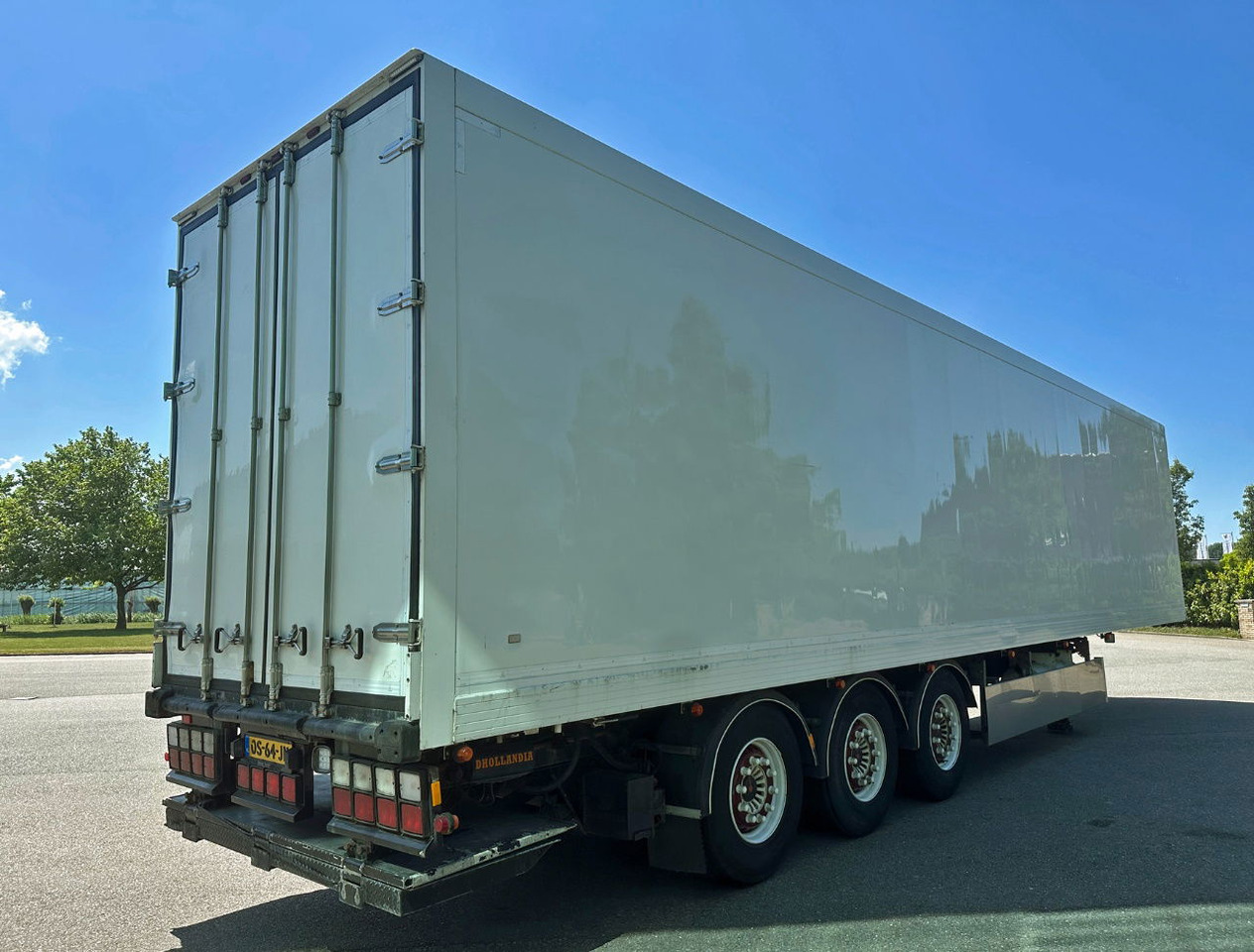Ekeri 3-AS Multi Temp 1335 x 250 x 271 CM Inside Tail Lift - Semirremolque frigorífico: foto 5 Ekeri 3-AS Multi Temp 1335 x 250 x 271 CM Inside Tail Lift - Semirremolque frigorífico: foto 5