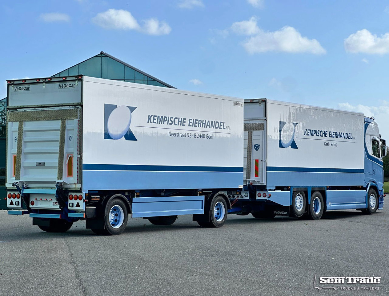 Scania S650 V8 NGS Only 193.000 KM Full Options FullY Isolated Body Special Show Truck / Combi NEW Condition - Camión frigorífico: foto 5 Scania S650 V8 NGS Only 193.000 KM Full Options FullY Isolated Body Special Show Truck / Combi NEW Condition - Camión frigorífico: foto 5