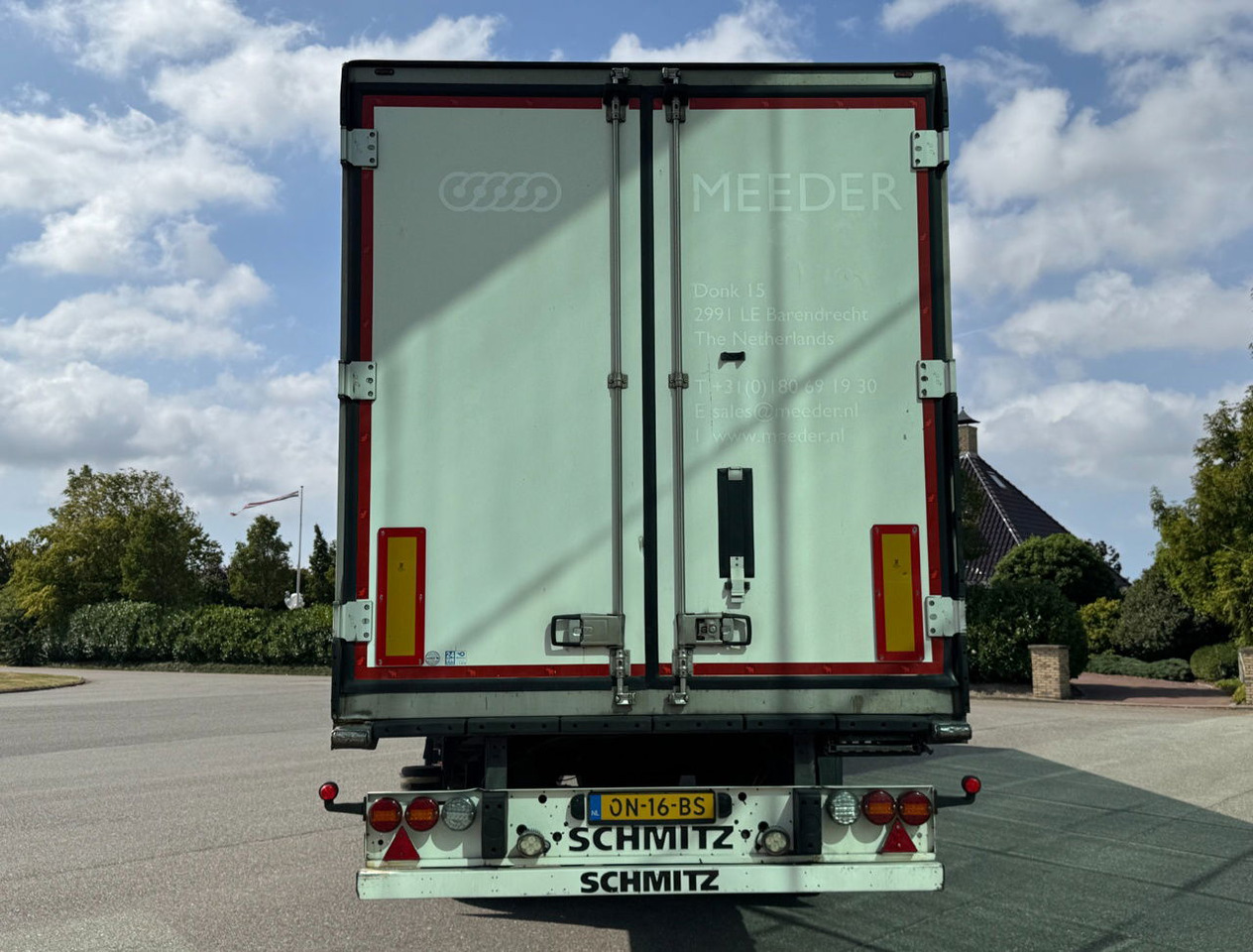 Schmitz Cargobull 3-AS Stuuras Carrier Vector 1550 Gegalvaniseerd Chassis Zeer Goede Banden TOP Staat NL Trailer - Semirremolque frigorífico: foto 4 Schmitz Cargobull 3-AS Stuuras Carrier Vector 1550 Gegalvaniseerd Chassis Zeer Goede Banden TOP Staat NL Trailer - Semirremolque frigorífico: foto 4
