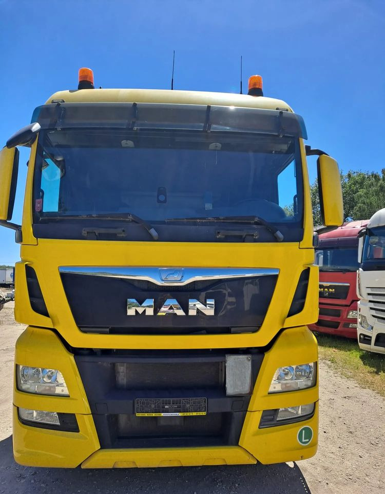 MAN TGX 26.480 6X2 3 osie - Camión chasis: foto 3 MAN TGX 26.480 6X2 3 osie - Camión chasis: foto 3