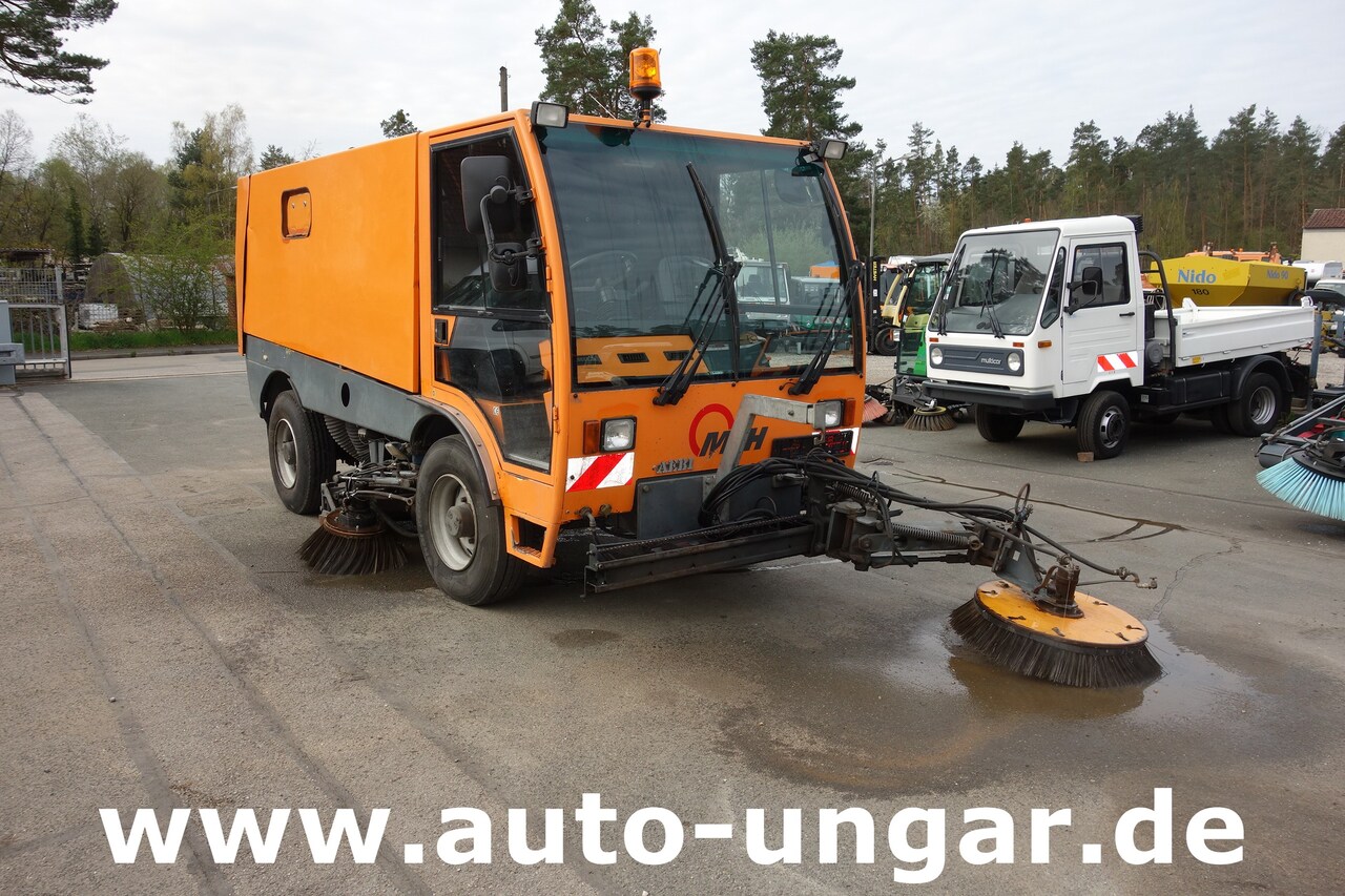 Aebi Schmidt MFH 5000 Kehrmaschine 4-Rad Lenkung Wildkrautbesen - Barredora vial: foto 1 Aebi Schmidt MFH 5000 Kehrmaschine 4-Rad Lenkung Wildkrautbesen - Barredora vial: foto 1