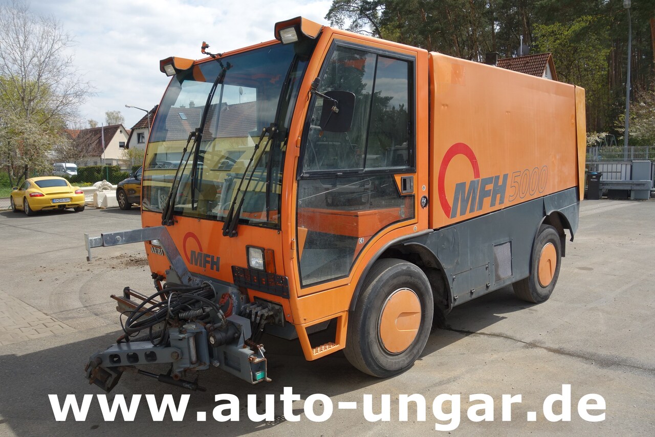 Aebi Schmidt MFH 5000 Kehrmaschine Ersatzteilträger - SpareParts EZ 2000 - Barredora vial: foto 3 Aebi Schmidt MFH 5000 Kehrmaschine Ersatzteilträger - SpareParts EZ 2000 - Barredora vial: foto 3