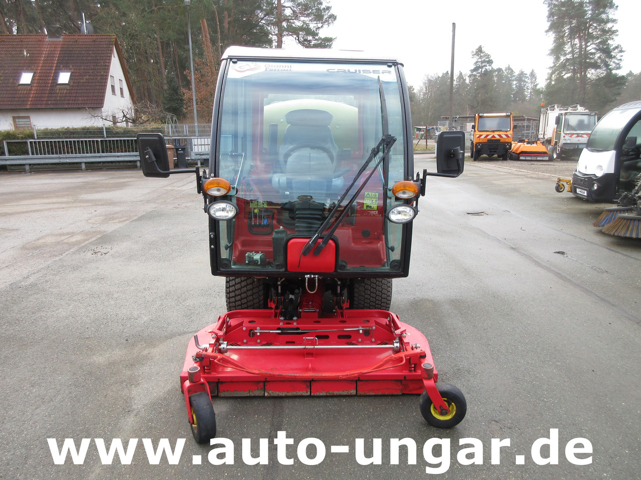 Gianni Ferrari Turbo 4 T Cruiser Großflächenmäher 4x4 mit Hochentleerung Bj. 2015 - Tractor municipal: foto 2 Gianni Ferrari Turbo 4 T Cruiser Großflächenmäher 4x4 mit Hochentleerung Bj. 2015 - Tractor municipal: foto 2