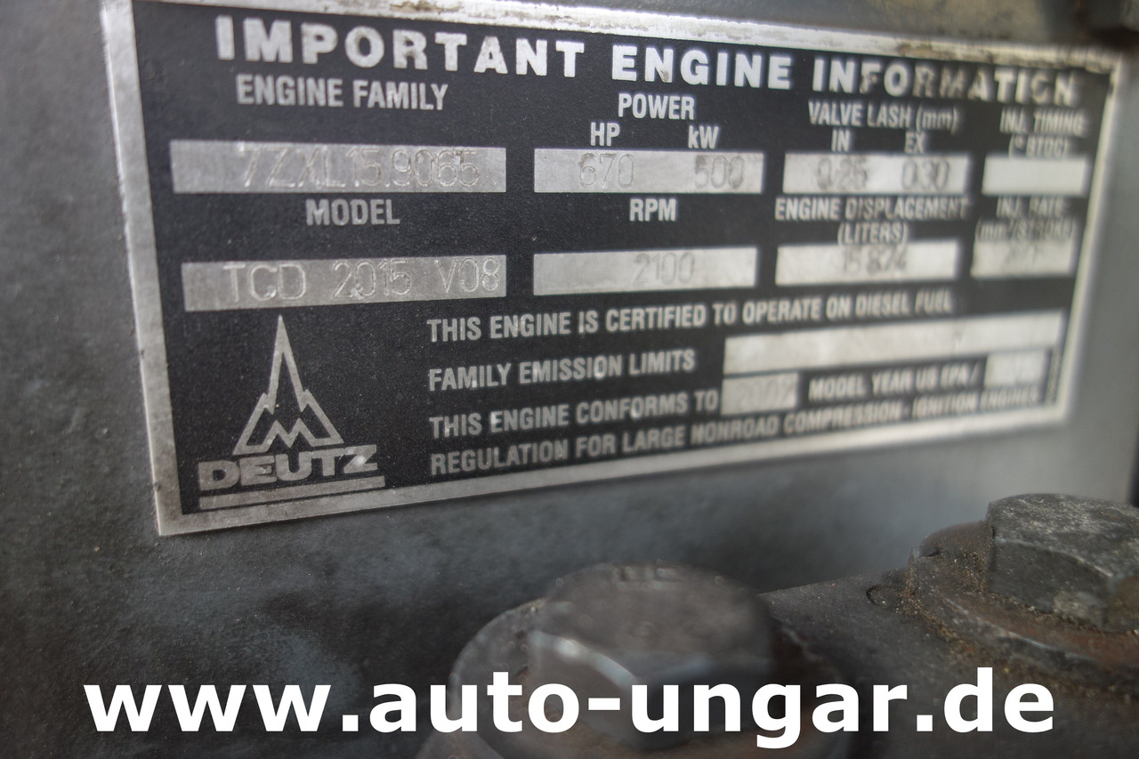 Remolcador de aviones Goldhofer AST-1X 1360 Allradlenkung 6x6 towbarless Pushback Airbus A380 Deutz TCD 2015 V08 - 1.360PS: foto 17 Remolcador de aviones Goldhofer AST-1X 1360 Allradlenkung 6x6 towbarless Pushback Airbus A380 Deutz TCD 2015 V08 - 1.360PS: foto 17