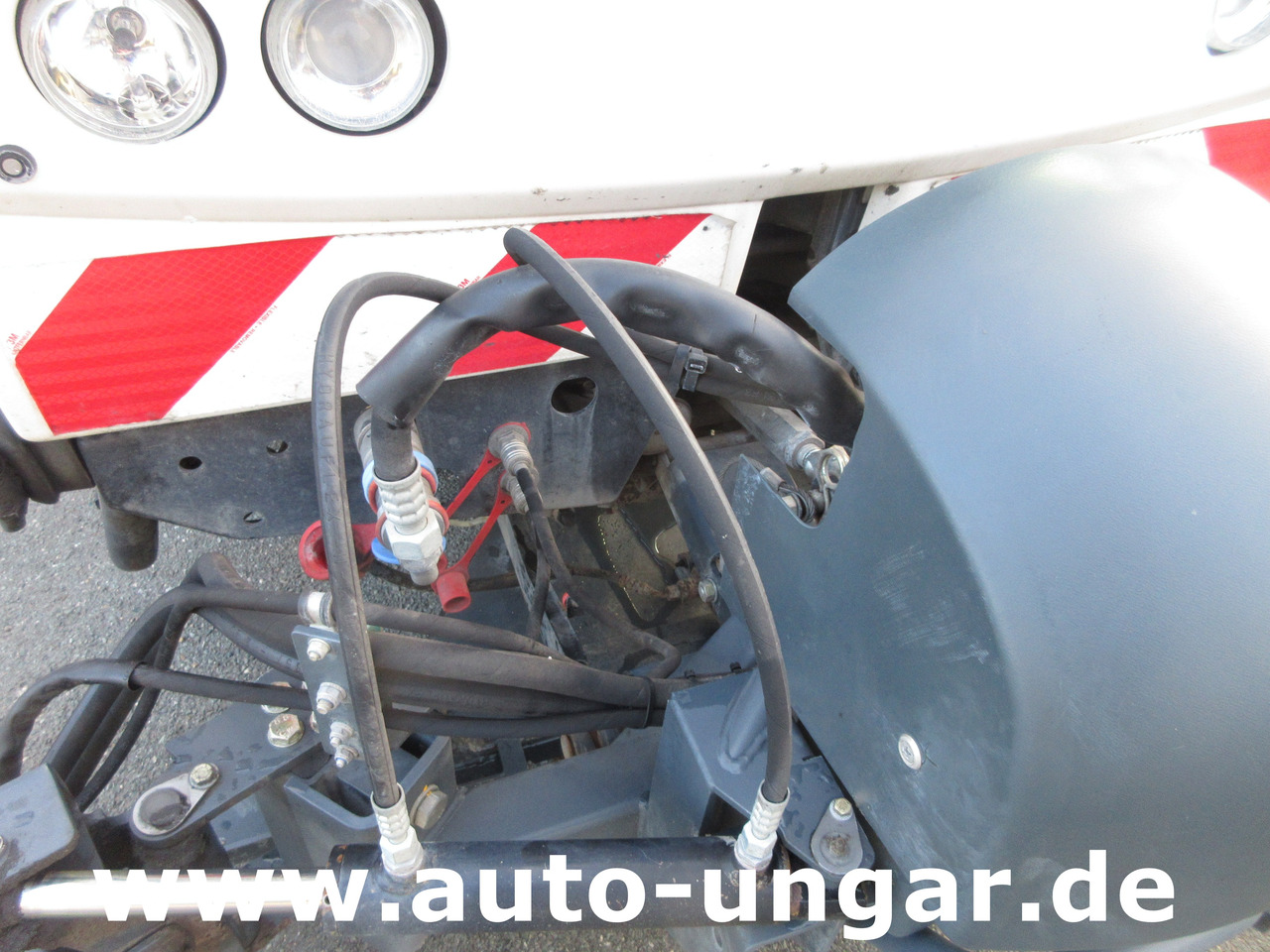 Hako CityMaster CM2000 2 Besen Baujahr 2015 Kehrmaschine 4-Rad-Lenkung - Barredora vial: foto 4 Hako CityMaster CM2000 2 Besen Baujahr 2015 Kehrmaschine 4-Rad-Lenkung - Barredora vial: foto 4