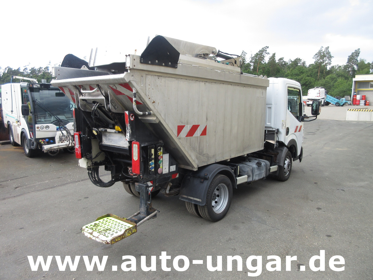 RENAULT Maxity 3.500kg Faun Provence Benne Müllwagen 5m³ Alumulde mit Presse - Camión de basura: foto 5 RENAULT Maxity 3.500kg Faun Provence Benne Müllwagen 5m³ Alumulde mit Presse - Camión de basura: foto 5