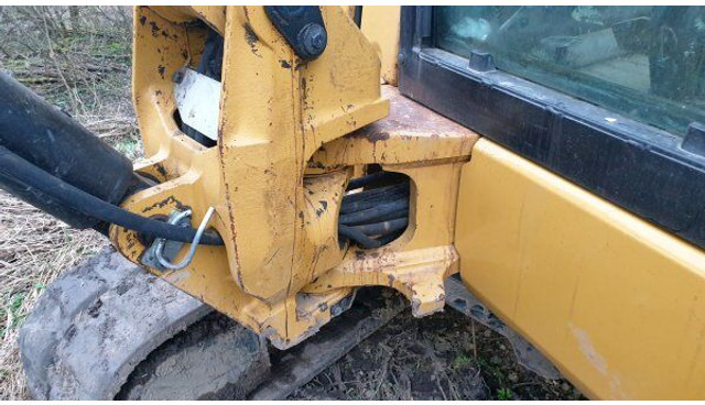 Miniexcavadora Caterpillar 305 E2 +drill: foto 9