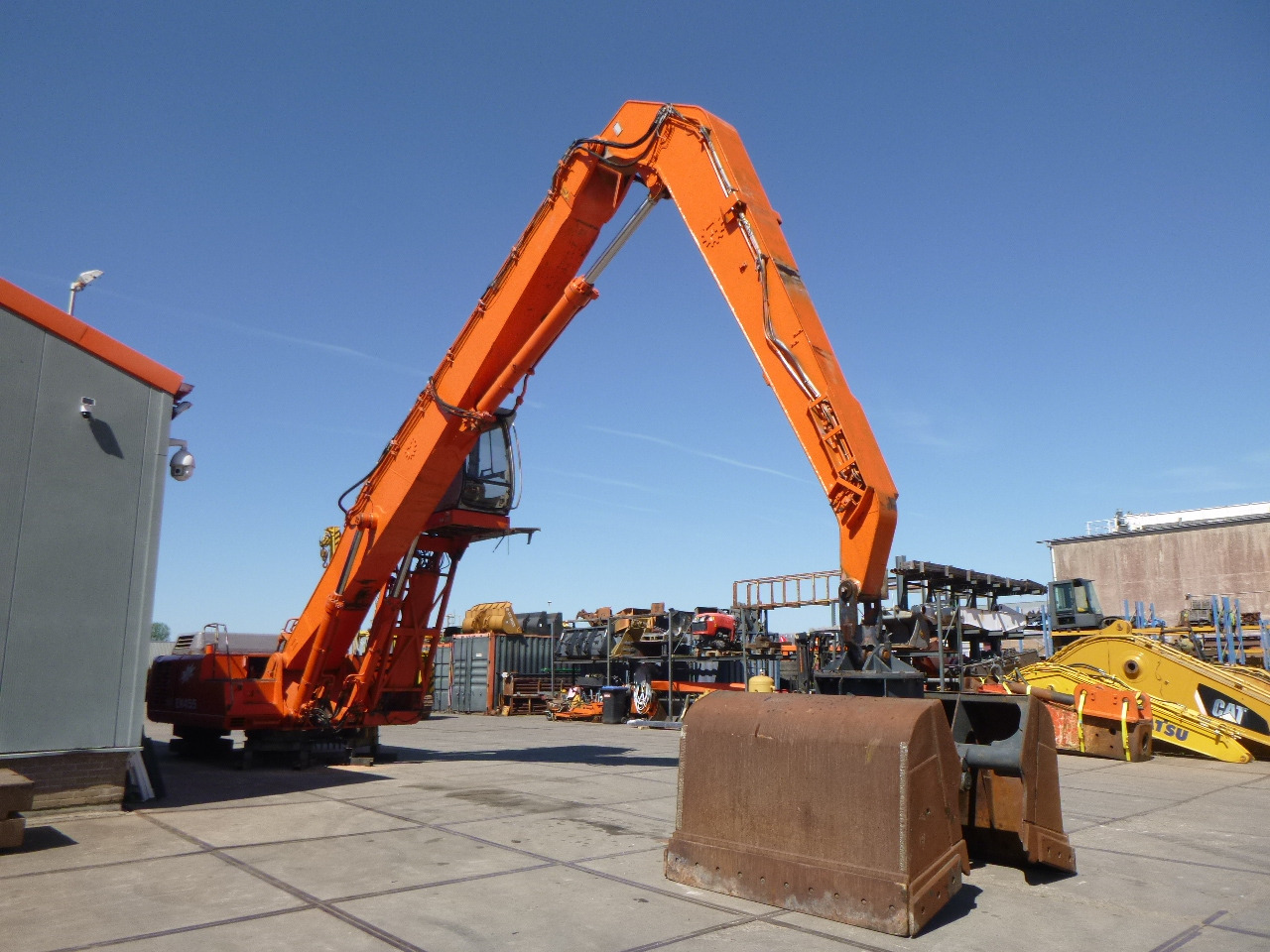 FIAT-HITACHI EX455 Stationary dock/ship material handler - Manipulador de materiales: foto 5 FIAT-HITACHI EX455 Stationary dock/ship material handler - Manipulador de materiales: foto 5