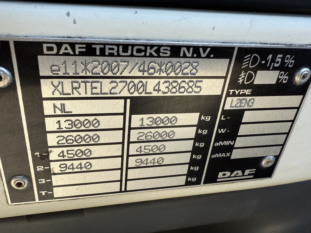 Daf LF 220.13 Kran Hiab 111 E-3 HiDuo - Cabeza tractora: foto 5 Daf LF 220.13 Kran Hiab 111 E-3 HiDuo - Cabeza tractora: foto 5