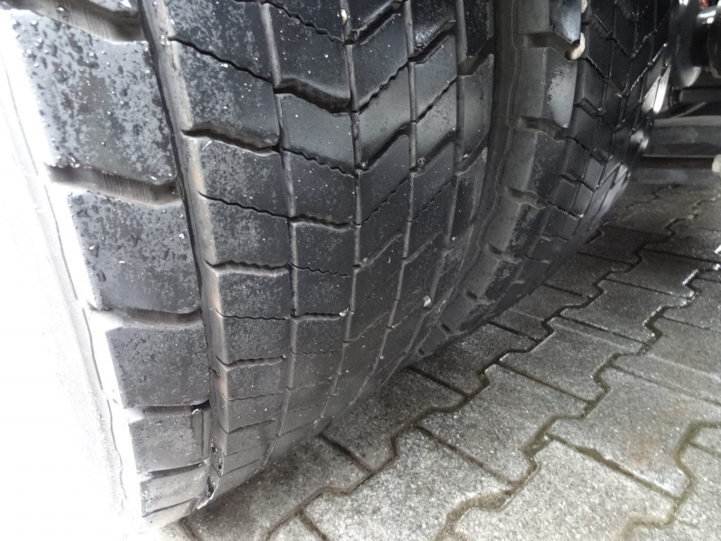 Volvo FL 280.18 mit Kran HMF 910 K3 - Camión caja abierta, Camión grúa: foto 2 Volvo FL 280.18 mit Kran HMF 910 K3 - Camión caja abierta, Camión grúa: foto 2