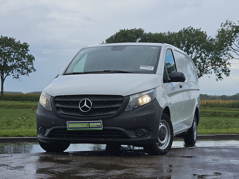 Mercedes-Benz Vito 111 ac EURO6 - Furgoneta pequeña: foto 1 Mercedes-Benz Vito 111 ac EURO6 - Furgoneta pequeña: foto 1