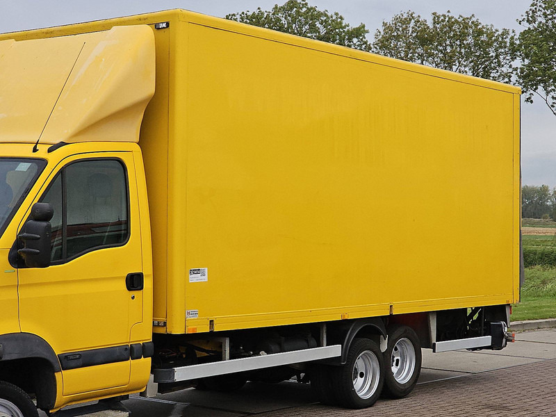 VELDHUIZEN P 33-1 Bakwagen Laadklep XL - Remolque caja cerrada: foto 3 VELDHUIZEN P 33-1 Bakwagen Laadklep XL - Remolque caja cerrada: foto 3
