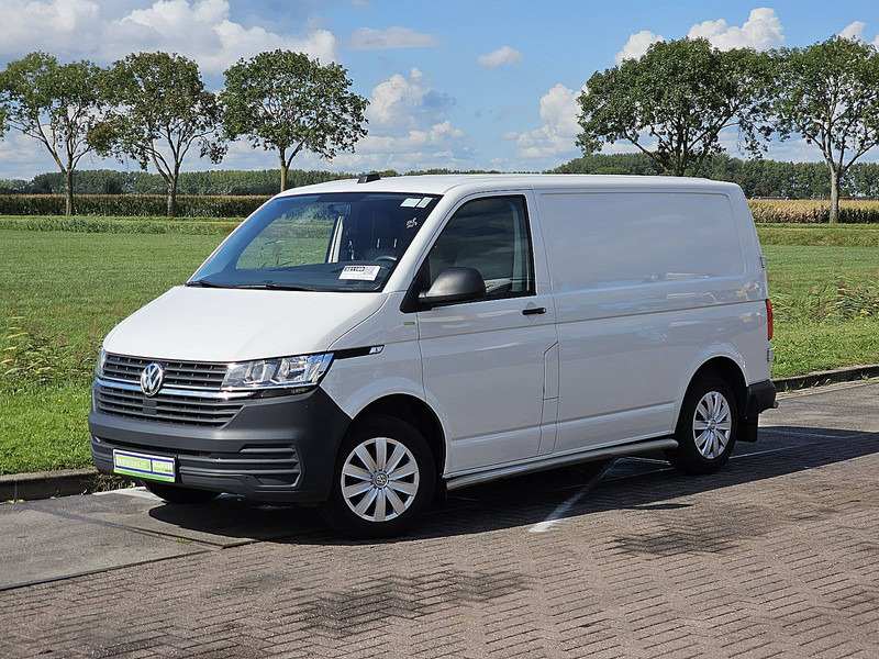 Volkswagen Transporter 2.0 TDI ac carplay EURO6 - Furgoneta pequeña: foto 2 Volkswagen Transporter 2.0 TDI ac carplay EURO6 - Furgoneta pequeña: foto 2