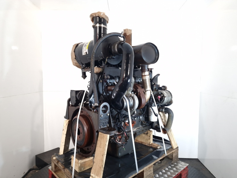 CNH F4HE9684E*J102 667TA EBD Engine (Plant) - Motor para Maquinaria de construcción: foto 1 CNH F4HE9684E*J102 667TA EBD Engine (Plant) - Motor para Maquinaria de construcción: foto 1