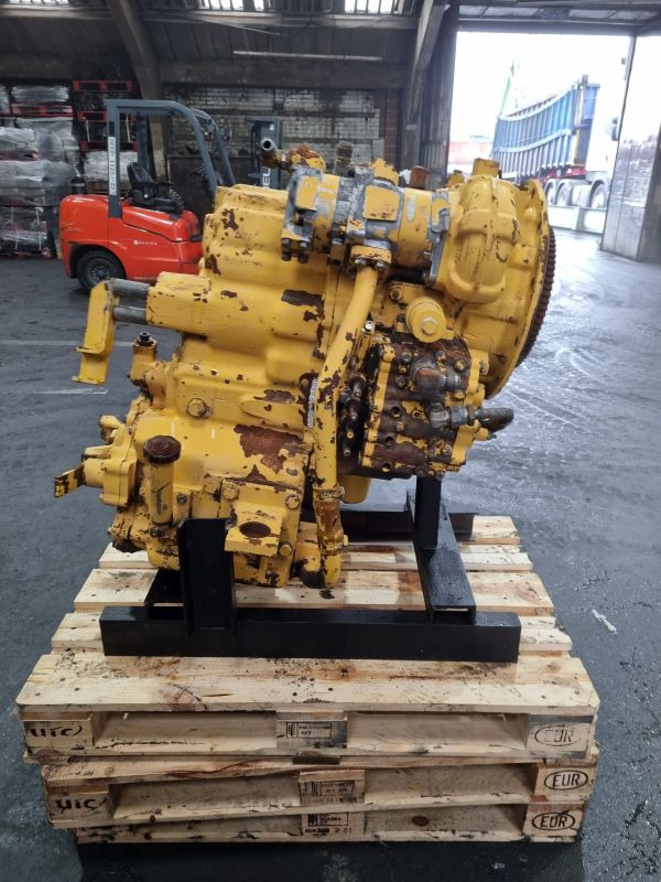 Komatsu 714-16-20002 Gearbox (Plant) - Caja de cambios para Maquinaria de construcción: foto 2 Komatsu 714-16-20002 Gearbox (Plant) - Caja de cambios para Maquinaria de construcción: foto 2