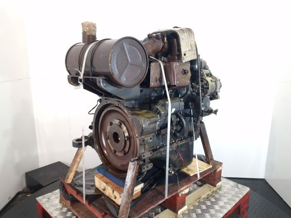 Komatsu/Cummins S4D102E-1/4BT3.9 Engine (Plant) - Motor para Maquinaria de construcción: foto 1 Komatsu/Cummins S4D102E-1/4BT3.9 Engine (Plant) - Motor para Maquinaria de construcción: foto 1