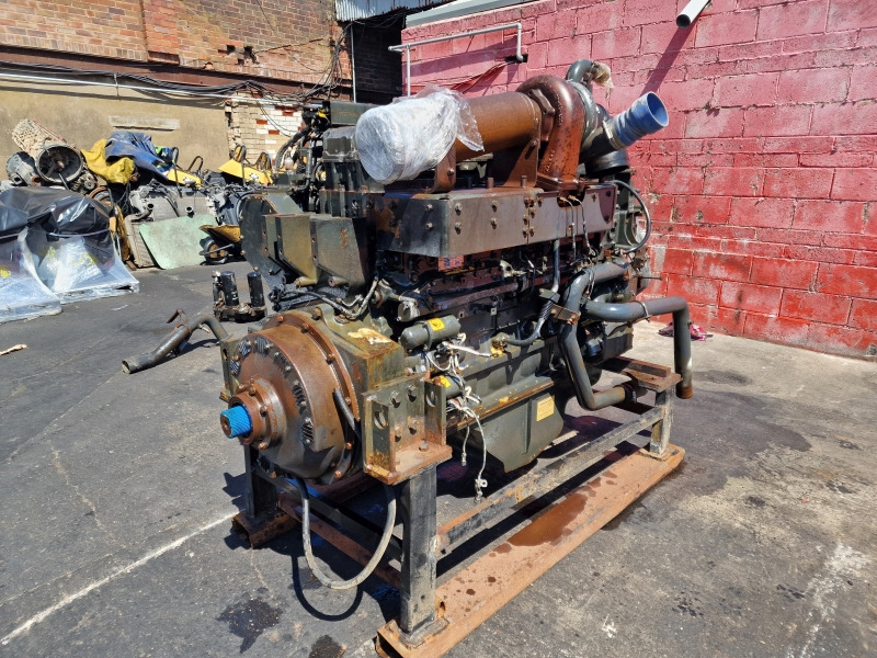 Komatsu SAA6D170E-5 Engine (Plant) - Motor para Maquinaria de construcción: foto 1 Komatsu SAA6D170E-5 Engine (Plant) - Motor para Maquinaria de construcción: foto 1