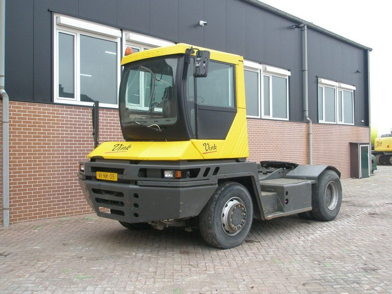Terberg RT 222 RT220 4x4 - Tractor industrial: foto 1 Terberg RT 222 RT220 4x4 - Tractor industrial: foto 1