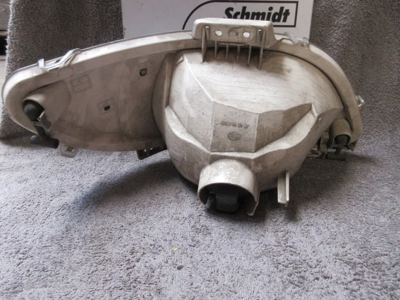 DAF 2032701 // 2032702 MISTLAMP R+L DAF XF CF EURO 6 MODEL 2018 - Faro antiniebla para Camión: foto 3 DAF 2032701 // 2032702 MISTLAMP R+L DAF XF CF EURO 6 MODEL 2018 - Faro antiniebla para Camión: foto 3