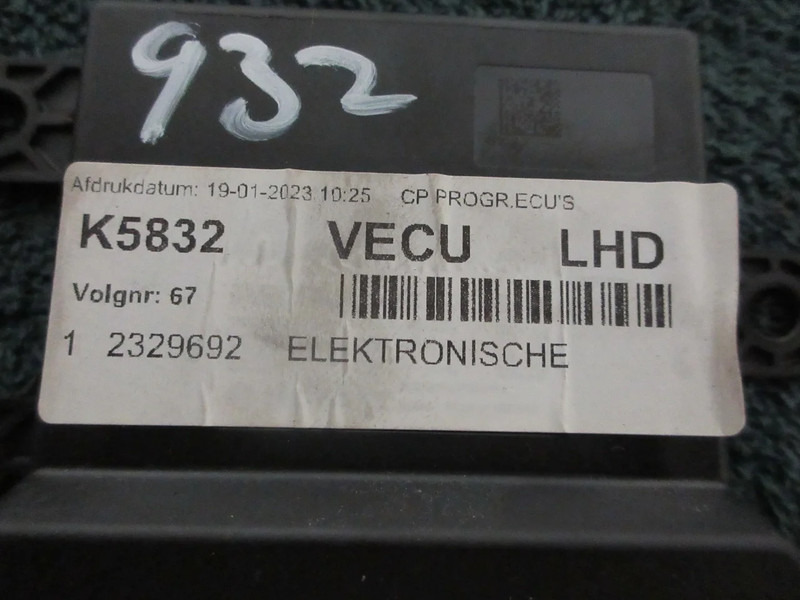 DAF 2329692 VECU MODULEN DAF XG 480 - Sistema eléctrico para Camión: foto 5 DAF 2329692 VECU MODULEN DAF XG 480 - Sistema eléctrico para Camión: foto 5