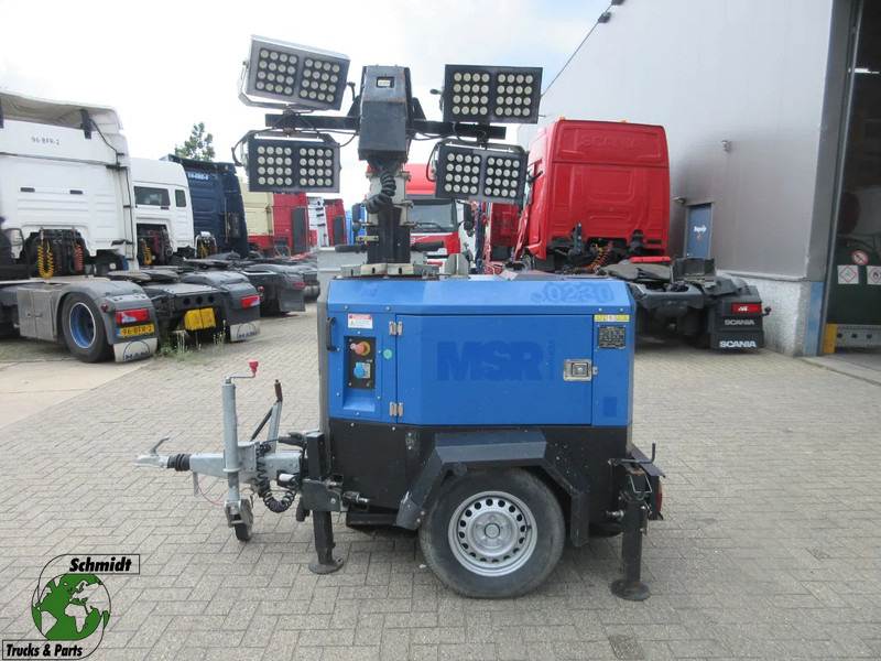 Kubota TRIME X-ECOK2 ENGINE K Z482-E LICHTMAGINE STROOMAGGERAAT 2017 - Torre de iluminación: foto 1 Kubota TRIME X-ECOK2 ENGINE K Z482-E LICHTMAGINE STROOMAGGERAAT 2017 - Torre de iluminación: foto 1