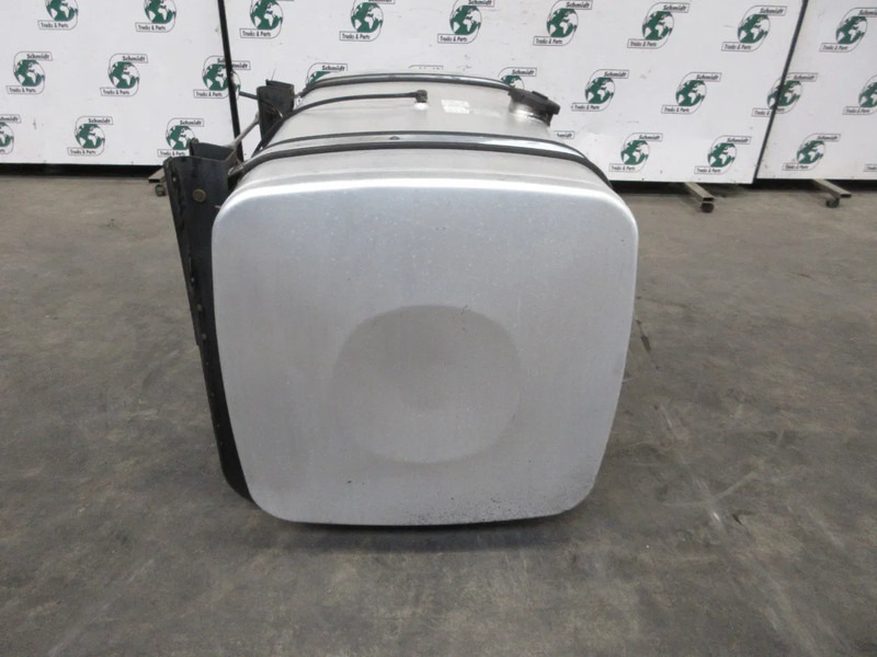 MAN 81.12201-5967 DIESELTANK 2 580 LITER MAN 18.500 EURO 6 - Depósito de combustible para Camión: foto 4 MAN 81.12201-5967 DIESELTANK 2 580 LITER MAN 18.500 EURO 6 - Depósito de combustible para Camión: foto 4