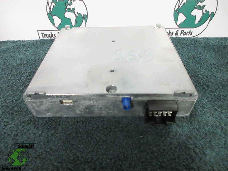 Mercedes-Benz A 000 446 07 75 BOSCH 7 620 000 300 IPPC ECU REL 4 MODULEN EURO 6 - Sistema eléctrico para Camión: foto 1 Mercedes-Benz A 000 446 07 75 BOSCH 7 620 000 300 IPPC ECU REL 4 MODULEN EURO 6 - Sistema eléctrico para Camión: foto 1