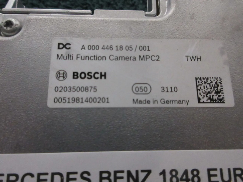 Mercedes-Benz A 000 446 18 05 BOSCH 0203500875 MULTI FUNCTION CAMARA MPC2 - Sistema eléctrico para Camión: foto 5 Mercedes-Benz A 000 446 18 05 BOSCH 0203500875 MULTI FUNCTION CAMARA MPC2 - Sistema eléctrico para Camión: foto 5