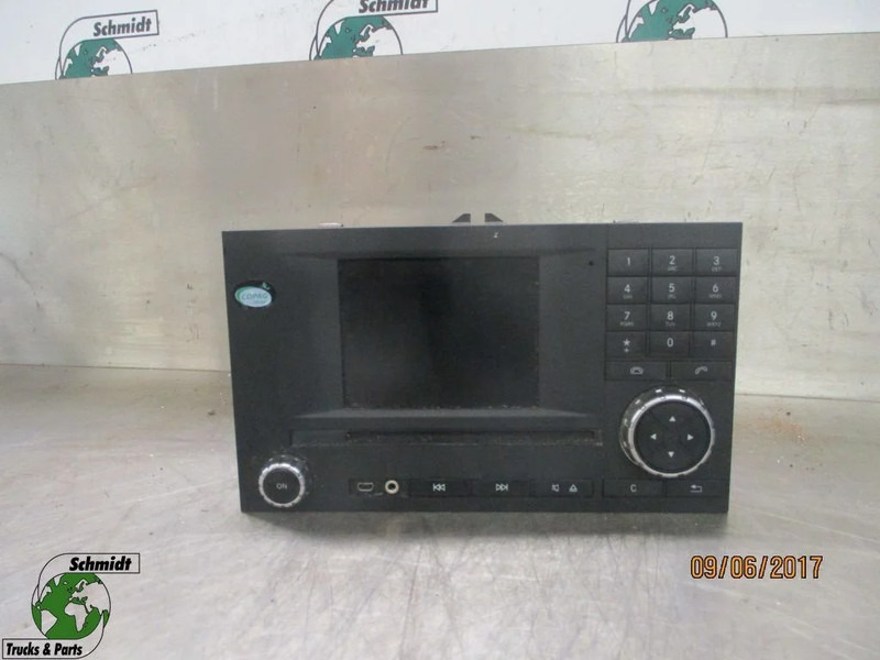 Mercedes-Benz A 000 446 76 62 / BOSCH 7 620 000 236 RADIO / NAVI MP4 EURO 6 - Sistema eléctrico para Camión: foto 2 Mercedes-Benz A 000 446 76 62 / BOSCH 7 620 000 236 RADIO / NAVI MP4 EURO 6 - Sistema eléctrico para Camión: foto 2
