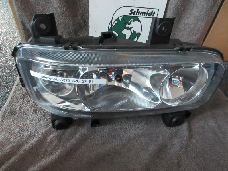Mercedes-Benz A 973 820 22 61 // A 973 820 23 61 KOPLAMP ATEGO EURO 6 R + L NIEUWE !!! - Faro delantero para Camión: foto 2 Mercedes-Benz A 973 820 22 61 // A 973 820 23 61 KOPLAMP ATEGO EURO 6 R + L NIEUWE !!! - Faro delantero para Camión: foto 2