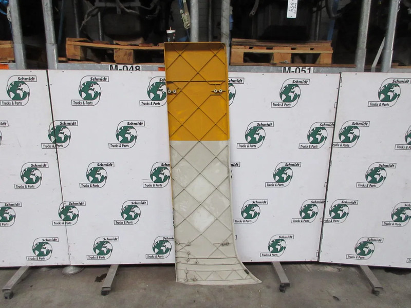 Scania 1348522 ZIJFENDER SCANIA L124 EURO 2 - Cabina e interior para Camión: foto 2 Scania 1348522 ZIJFENDER SCANIA L124 EURO 2 - Cabina e interior para Camión: foto 2