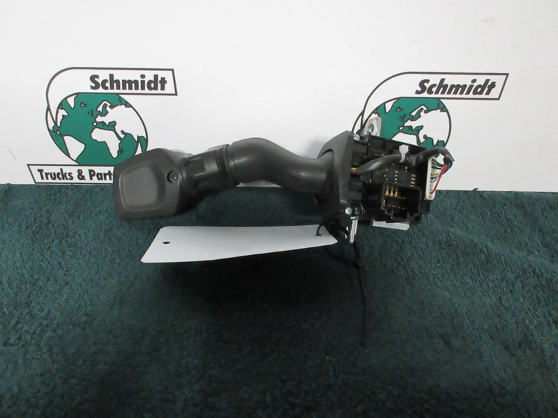 Scania 2040249 KOLOM SCHAKELAAR SCANIA S 450 EURO 6 NGS - Sistema eléctrico para Camión: foto 4 Scania 2040249 KOLOM SCHAKELAAR SCANIA S 450 EURO 6 NGS - Sistema eléctrico para Camión: foto 4