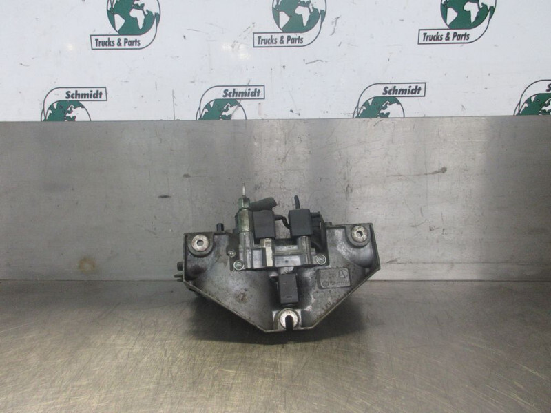 Volvo 21762764 BRANSTOFFILTER FH 460 EURO 6 - Filtro de combustible para Camión: foto 2 Volvo 21762764 BRANSTOFFILTER FH 460 EURO 6 - Filtro de combustible para Camión: foto 2