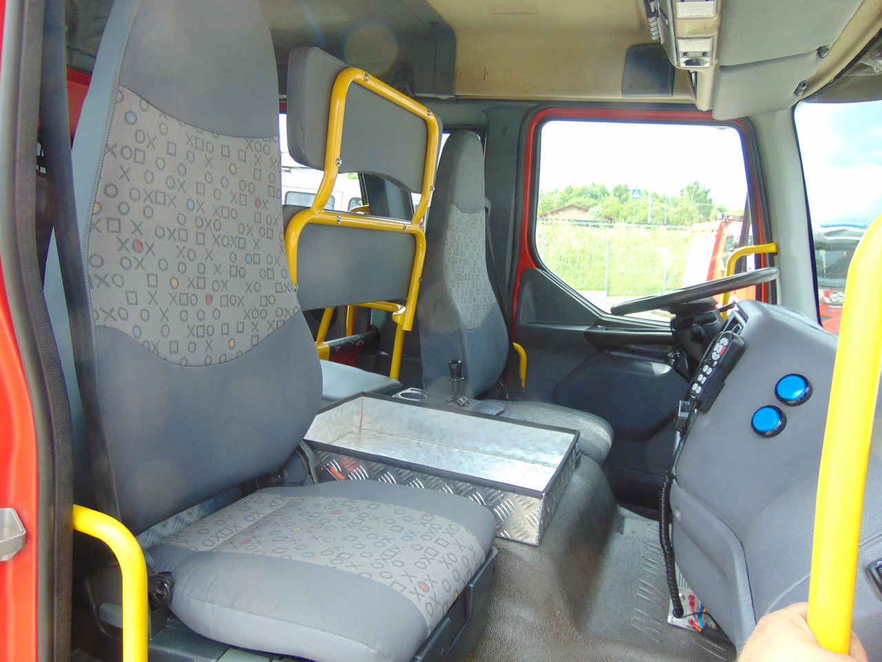 Camión de bomberos RENAULT Midlum 270dCi SIDES: foto 18 Camión de bomberos RENAULT Midlum 270dCi SIDES: foto 18