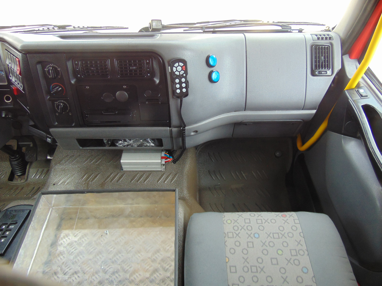 Camión de bomberos RENAULT Midlum 270dCi SIDES: foto 20 Camión de bomberos RENAULT Midlum 270dCi SIDES: foto 20