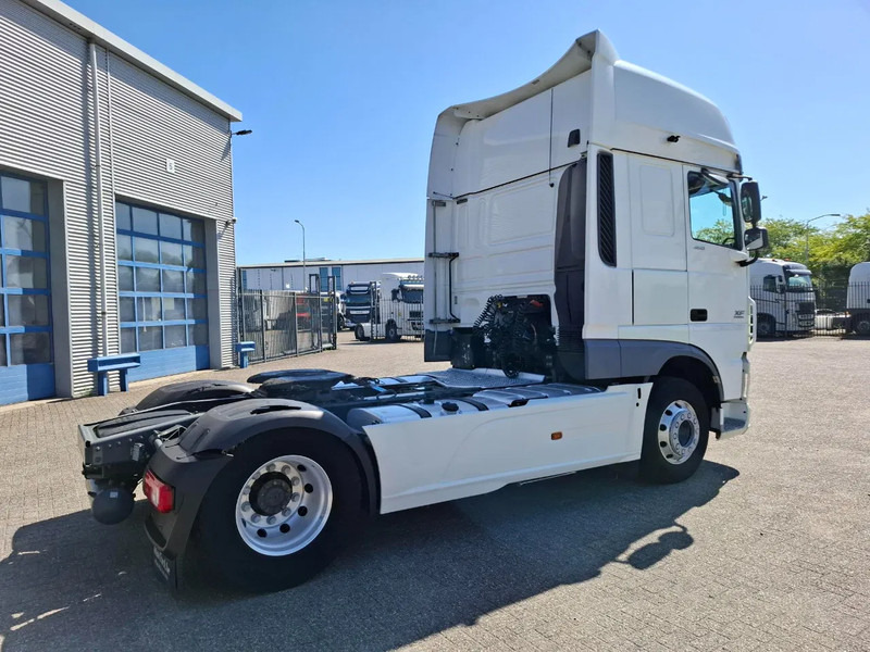 DAF XF106-460 / INTARDER / DOUBLE TANK / PARKCOOL / TUV:12-04-2026 / ACC / LWDS / ALCOA / AUTOMATIC / EURO-6 / 2017 - Cabeza tractora: foto 5 DAF XF106-460 / INTARDER / DOUBLE TANK / PARKCOOL / TUV:12-04-2026 / ACC / LWDS / ALCOA / AUTOMATIC / EURO-6 / 2017 - Cabeza tractora: foto 5