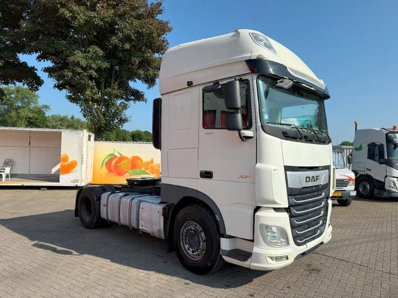 DAF XF106-480 / ENGINE RUNNING / INTARDER / HYDRAULICS / ONLY:280248 KM / PARKCOOL / LWDS / AUTOMATIC / EURO-6 / 2022 - Cabeza tractora: foto 2 DAF XF106-480 / ENGINE RUNNING / INTARDER / HYDRAULICS / ONLY:280248 KM / PARKCOOL / LWDS / AUTOMATIC / EURO-6 / 2022 - Cabeza tractora: foto 2