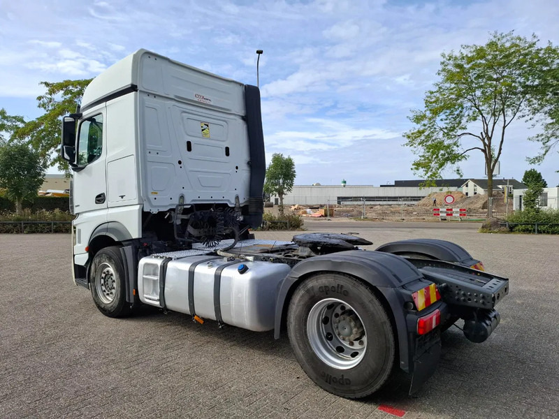 Mercedes-Benz Actros 1945 / HYDRAULICS / LWDS / GEN2 V2 TACHO / 2XBED / FRIDGE / AUTOMATIC / EURO-6 / 2018 - Cabeza tractora: foto 3 Mercedes-Benz Actros 1945 / HYDRAULICS / LWDS / GEN2 V2 TACHO / 2XBED / FRIDGE / AUTOMATIC / EURO-6 / 2018 - Cabeza tractora: foto 3
