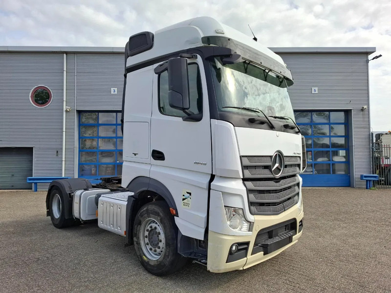 Mercedes-Benz Actros 1945 / HYDRAULICS / LWDS / GEN2 V2 TACHO / 2XBED / FRIDGE / AUTOMATIC / EURO-6 / 2018 - Cabeza tractora: foto 2 Mercedes-Benz Actros 1945 / HYDRAULICS / LWDS / GEN2 V2 TACHO / 2XBED / FRIDGE / AUTOMATIC / EURO-6 / 2018 - Cabeza tractora: foto 2
