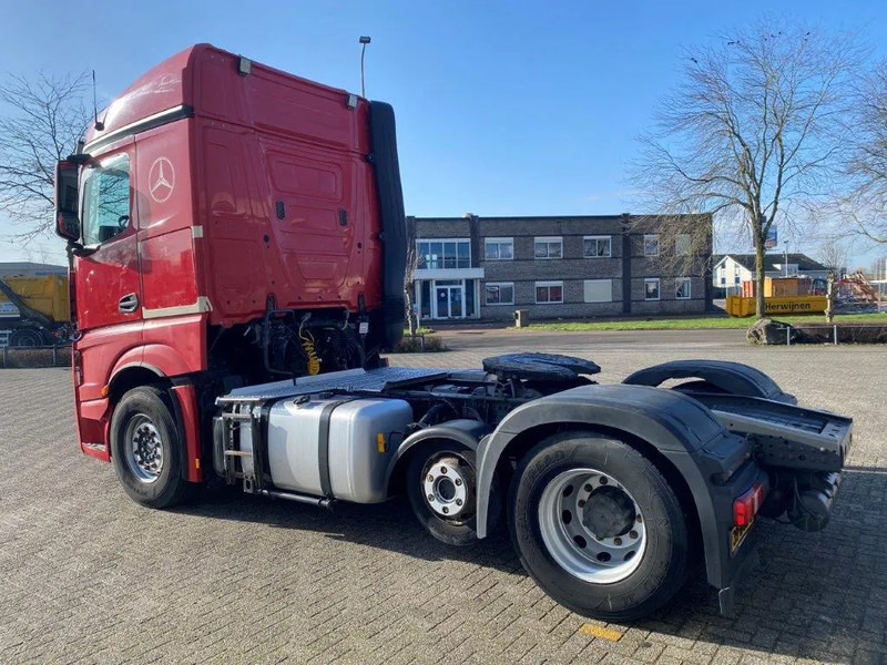 Mercedes-Benz Actros 2442 / 6x2 / NL TRUCK / TUV:01-06-2025 / PARKCOOL+HEAT / LWDS / FRIDGE / AUTOMATIC / EURO-6 / 2015 - Cabeza tractora: foto 3 Mercedes-Benz Actros 2442 / 6x2 / NL TRUCK / TUV:01-06-2025 / PARKCOOL+HEAT / LWDS / FRIDGE / AUTOMATIC / EURO-6 / 2015 - Cabeza tractora: foto 3