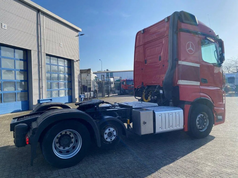 Mercedes-Benz Actros 2442 / 6x2 / NL TRUCK / TUV:01-06-2025 / PARKCOOL+HEAT / LWDS / FRIDGE / AUTOMATIC / EURO-6 / 2015 - Cabeza tractora: foto 5 Mercedes-Benz Actros 2442 / 6x2 / NL TRUCK / TUV:01-06-2025 / PARKCOOL+HEAT / LWDS / FRIDGE / AUTOMATIC / EURO-6 / 2015 - Cabeza tractora: foto 5