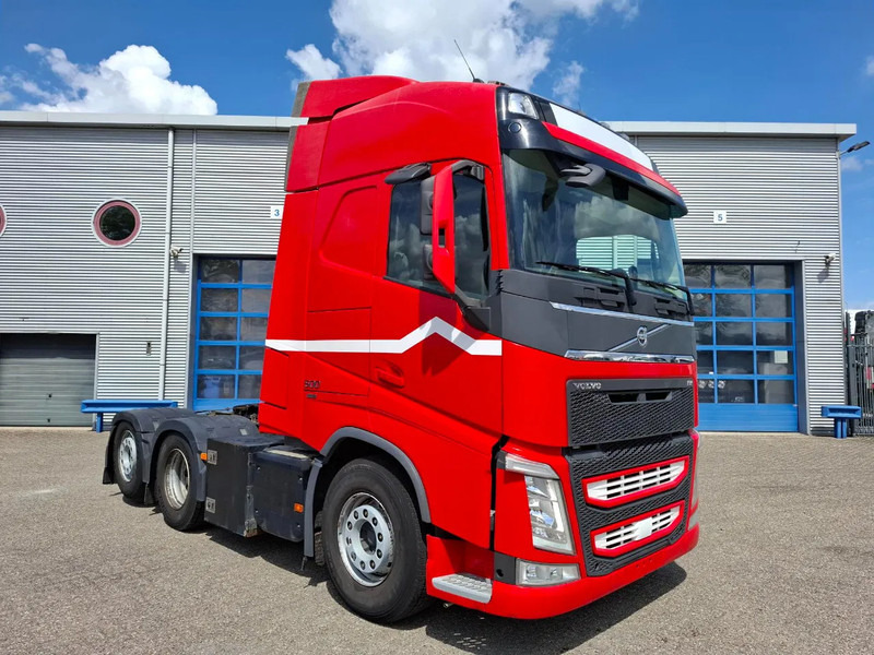 Volvo FH4-500 / VEB+ / ACC / LWDS / FRIDGE / FULL-AIR / 719722 KM / AUTOMATIC / EURO-6 / 2018 - Cabeza tractora: foto 2 Volvo FH4-500 / VEB+ / ACC / LWDS / FRIDGE / FULL-AIR / 719722 KM / AUTOMATIC / EURO-6 / 2018 - Cabeza tractora: foto 2