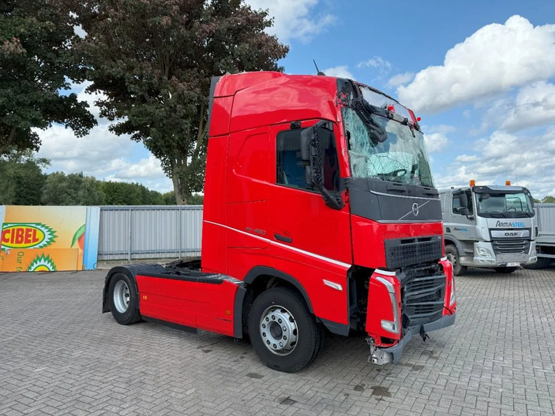 Volvo FH5-460 / ENGINE RUNNING / VEB+ / ! ONLY:184425 KM ! / ACC / LWDS / SIDESKIRTS / AUTOMATIC / EURO-6 / 2024 - Cabeza tractora: foto 2 Volvo FH5-460 / ENGINE RUNNING / VEB+ / ! ONLY:184425 KM ! / ACC / LWDS / SIDESKIRTS / AUTOMATIC / EURO-6 / 2024 - Cabeza tractora: foto 2