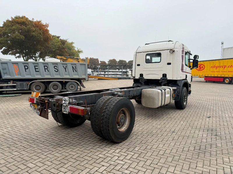 Scania P124-420 / ENGINE RUNNING / RETARDER / BIG AXLE / FULL-STEEL / ONLY: 540918 KM / OLD TACHO / AIRCO / MANUAL / EURO-3 / 2002 - Camión chasis: foto 5 Scania P124-420 / ENGINE RUNNING / RETARDER / BIG AXLE / FULL-STEEL / ONLY: 540918 KM / OLD TACHO / AIRCO / MANUAL / EURO-3 / 2002 - Camión chasis: foto 5