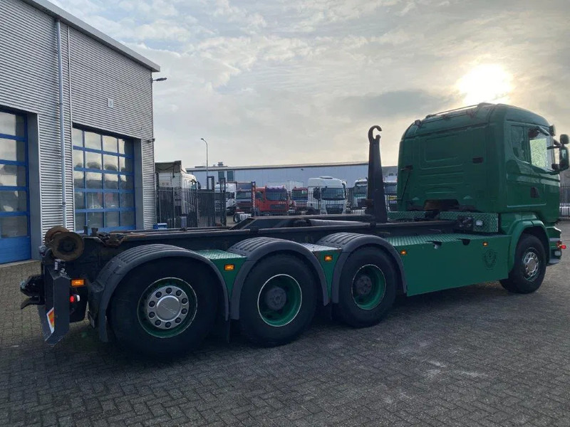 Scania R520 V8 / 8X4 / BIG AXLE / AJK HOOKLIFT 30TON / LIFT+LENKACHSE / NAVI / LEATHER / FULL-AIR / AUTOMATIC / EURO-6 / 2015 - Camión multibasculante: foto 5 Scania R520 V8 / 8X4 / BIG AXLE / AJK HOOKLIFT 30TON / LIFT+LENKACHSE / NAVI / LEATHER / FULL-AIR / AUTOMATIC / EURO-6 / 2015 - Camión multibasculante: foto 5