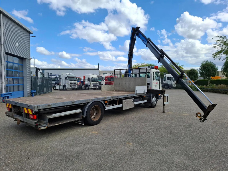 Volvo FL6-220 / HMF 910 / REMOTE / ONLY:493620 KM / AIRCO / FULL-AIR / MANUAL / EURO-3 / 2003 - Camión grúa: foto 5 Volvo FL6-220 / HMF 910 / REMOTE / ONLY:493620 KM / AIRCO / FULL-AIR / MANUAL / EURO-3 / 2003 - Camión grúa: foto 5