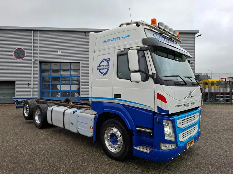 Volvo FM11-460 / NL TRUCK / LIFT+LENKACHSE / ONLY:355342 KM / DYNAMIC STEERING / LWDS / NAVI / ALCOA / TUV:07-01-2026 / INLINER / EURO - Camión chasis: foto 3 Volvo FM11-460 / NL TRUCK / LIFT+LENKACHSE / ONLY:355342 KM / DYNAMIC STEERING / LWDS / NAVI / ALCOA / TUV:07-01-2026 / INLINER / EURO - Camión chasis: foto 3
