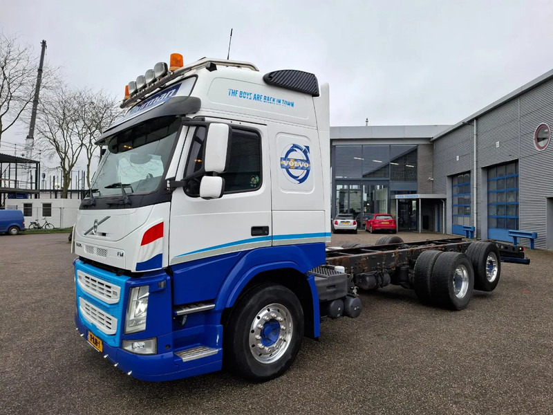 Volvo FM11-460 / NL TRUCK / LIFT+LENKACHSE / ONLY:355342 KM / DYNAMIC STEERING / LWDS / NAVI / ALCOA / TUV:07-01-2026 / INLINER / EURO - Camión chasis: foto 1 Volvo FM11-460 / NL TRUCK / LIFT+LENKACHSE / ONLY:355342 KM / DYNAMIC STEERING / LWDS / NAVI / ALCOA / TUV:07-01-2026 / INLINER / EURO - Camión chasis: foto 1