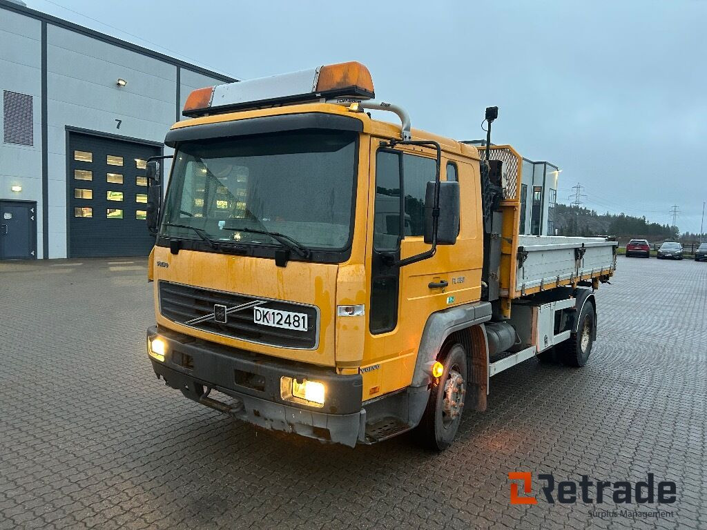 2001 Lastebil 3 veis tipp VOLVO FL 250 EU-Godkjent - Camión volquete: foto 1 2001 Lastebil 3 veis tipp VOLVO FL 250 EU-Godkjent - Camión volquete: foto 1